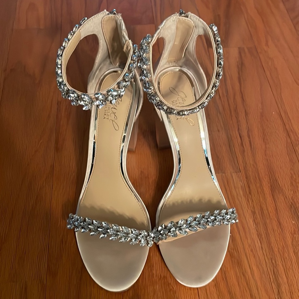 Jewel Badgley Mischka Block Heel Dress Sandals size 8